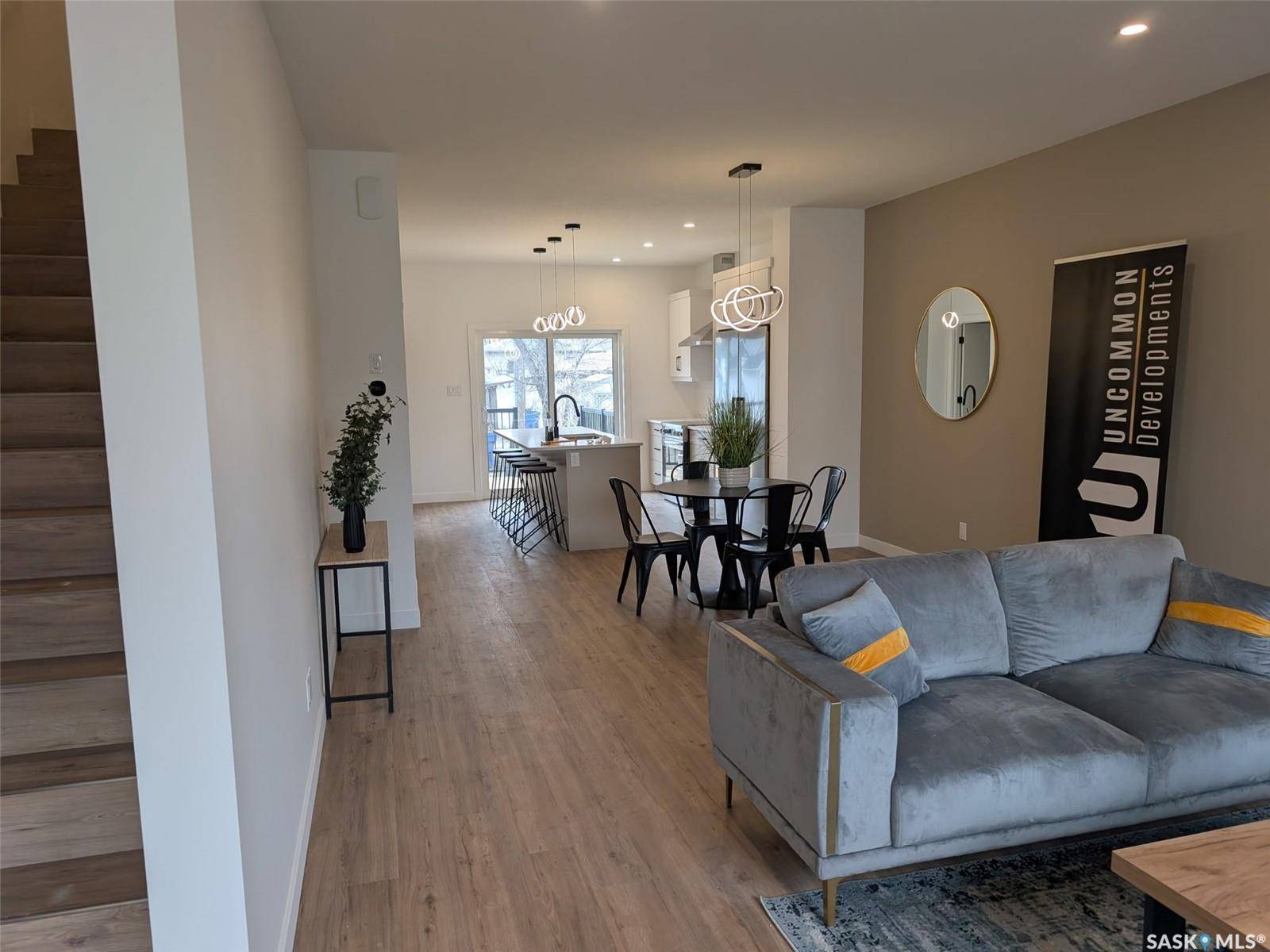 2460 Lindsay STREET, Regina, SK S4N 3C6