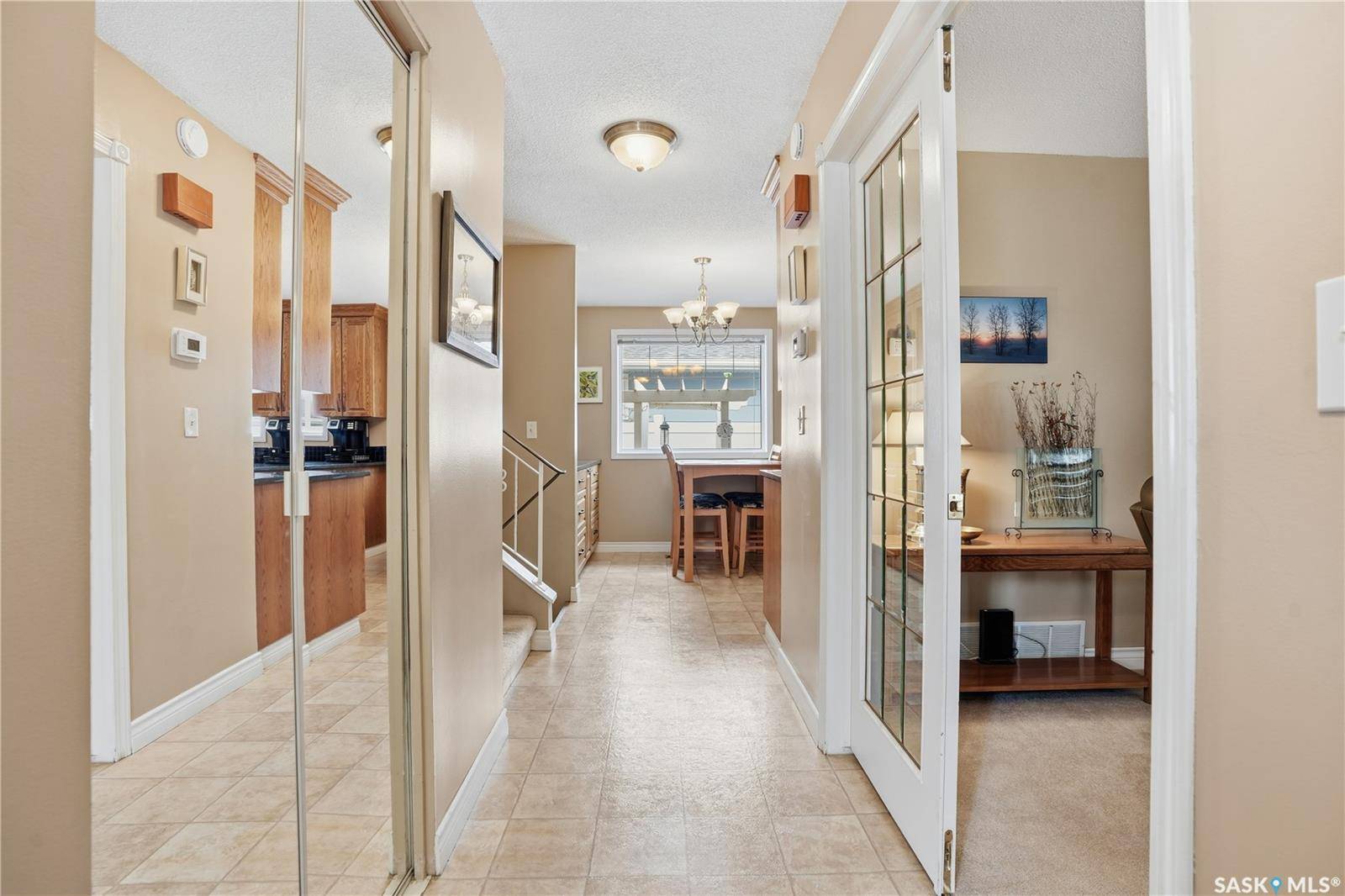 4336 Queen STREET, Regina, SK S4S 5V9