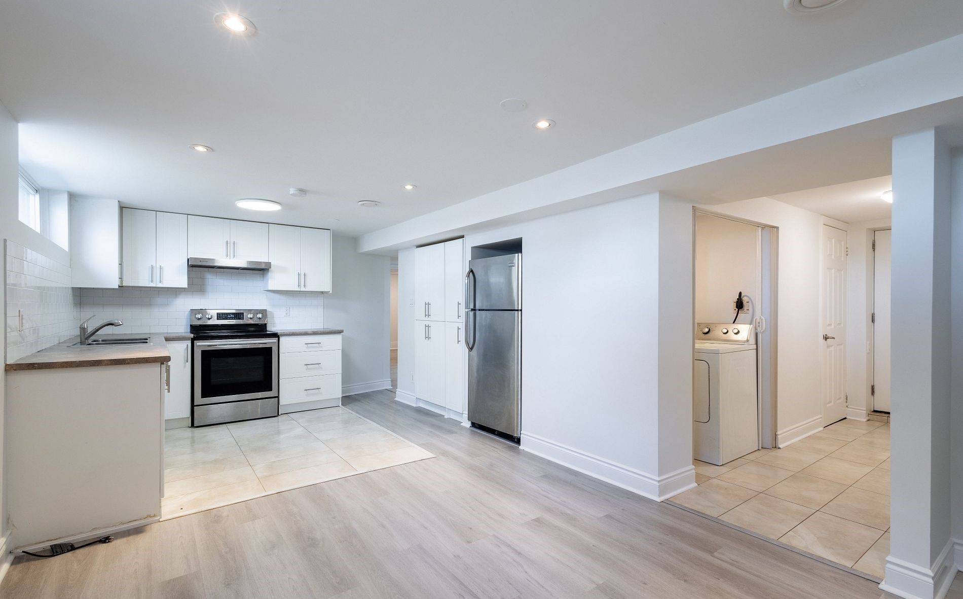 322 Third Line #LOWER, Oakville, ON L6L 4A4