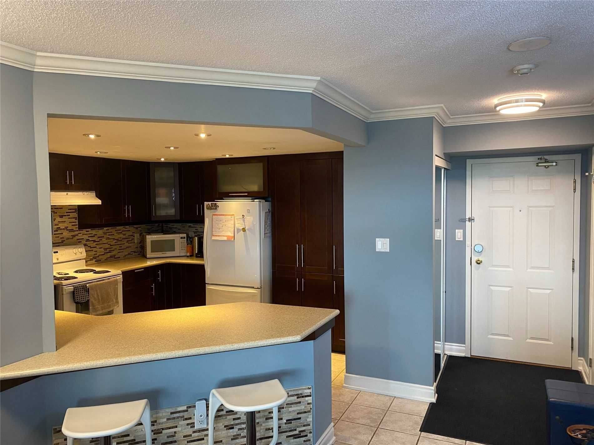 20 Mcfarlane DR #908, Halton Hills, ON L7G 5J8