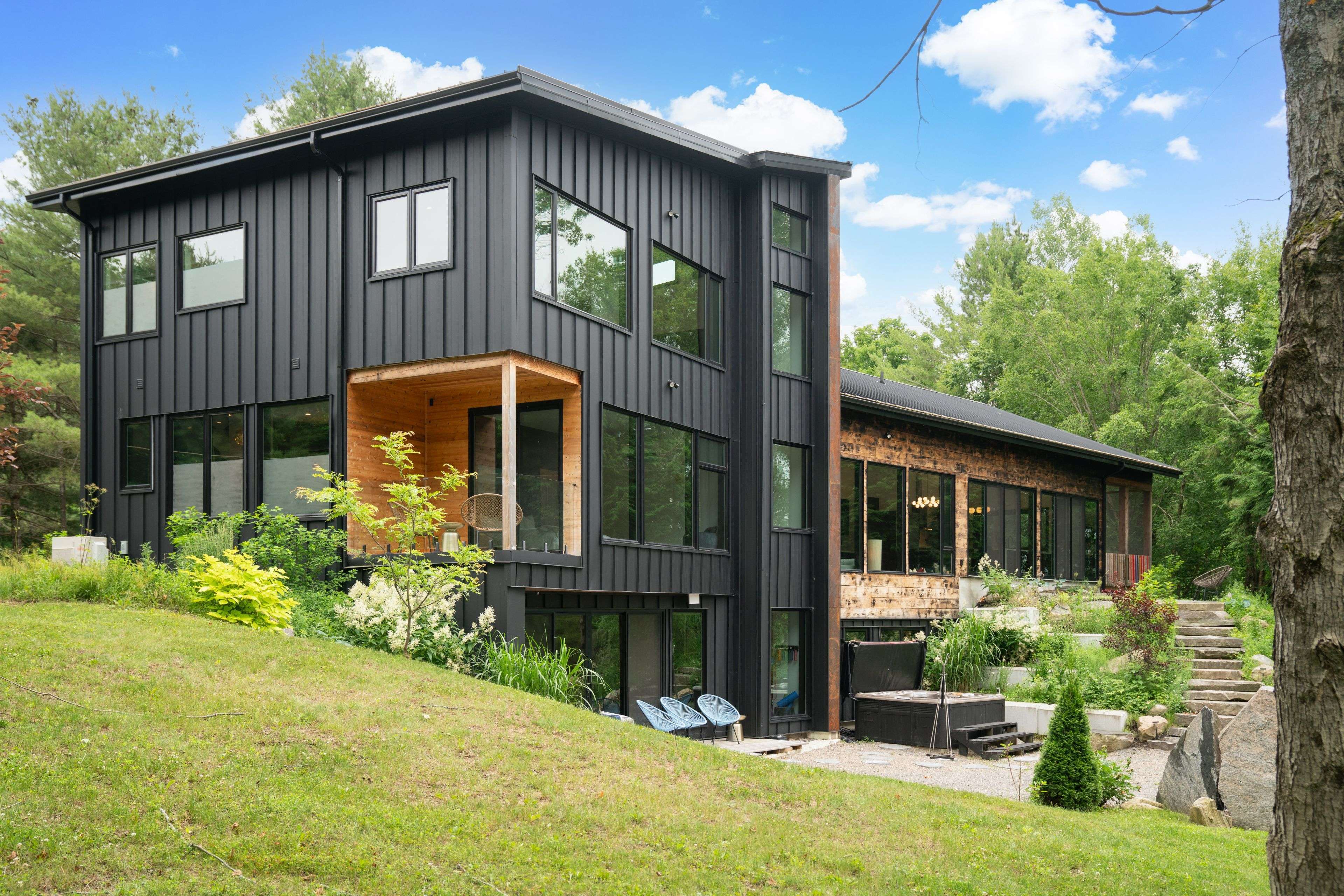 1016 Zoe LN, Bracebridge, ON P1L 0L5