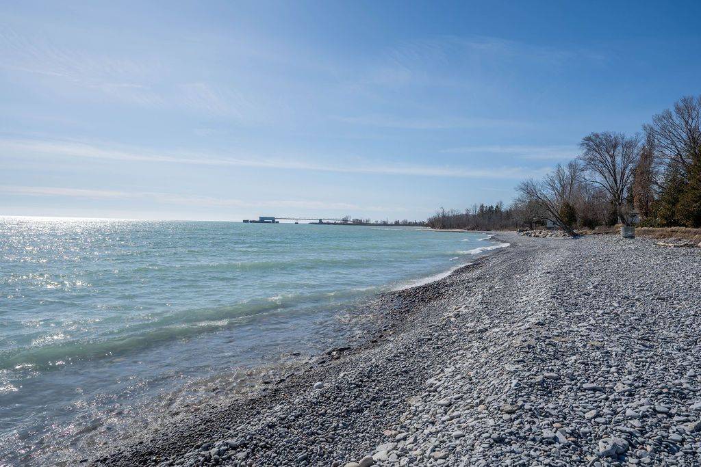 103 Victoria Beach RD, Cramahe, ON K0K 1S0