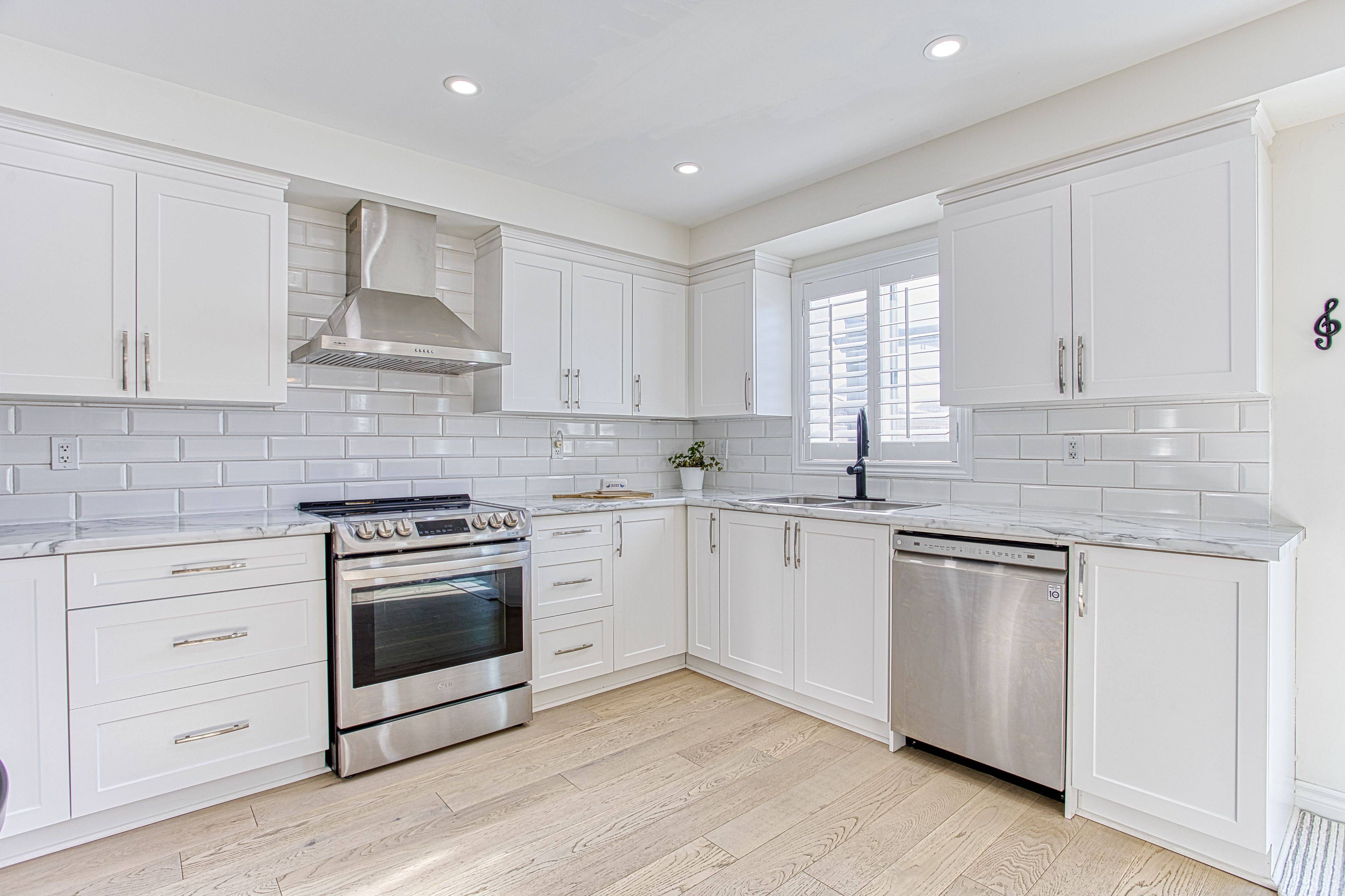 32 Hudson DR, Haldimand, ON N0A 1E0