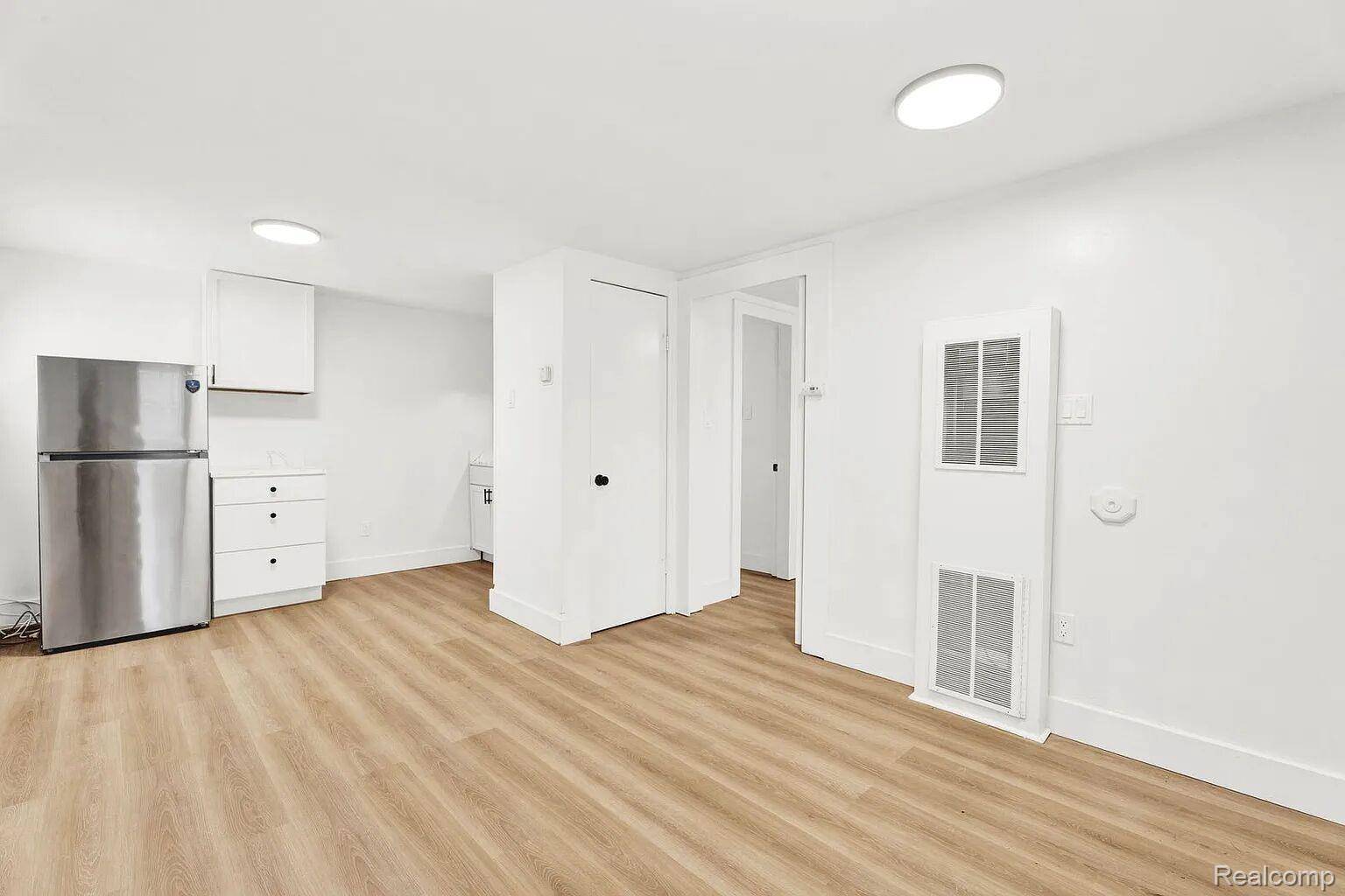 19859 Nicke ST #1, Clinton Charter Township, MI 48035