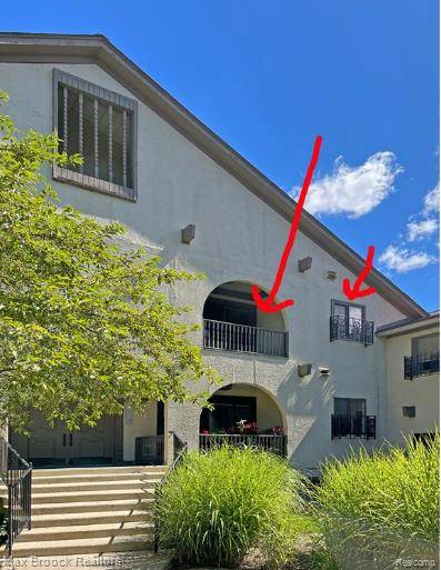 42160 Woodward AVE #42, Bloomfield Hills, MI 48304