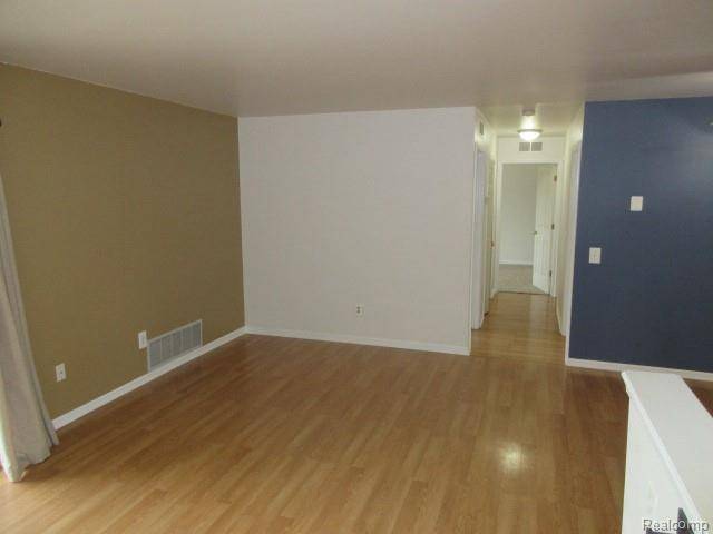 43237 CAPE DR, Sterling Heights, MI 48313