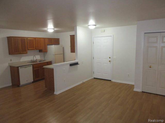 43237 CAPE DR, Sterling Heights, MI 48313