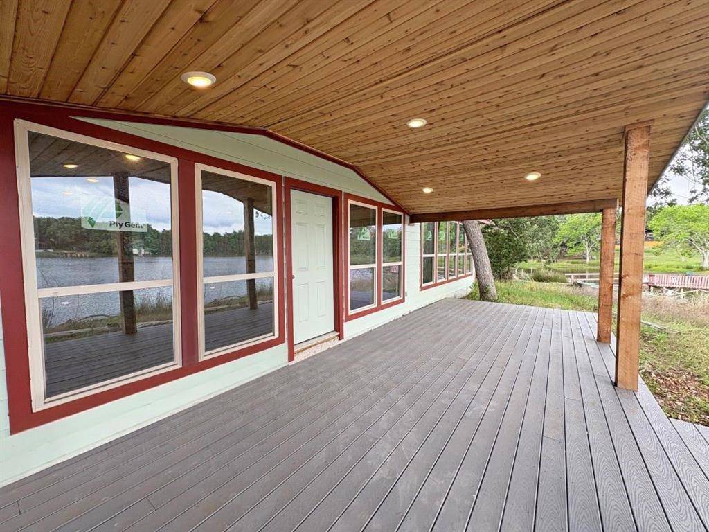 106 Caddo, Smithville, TX 78957