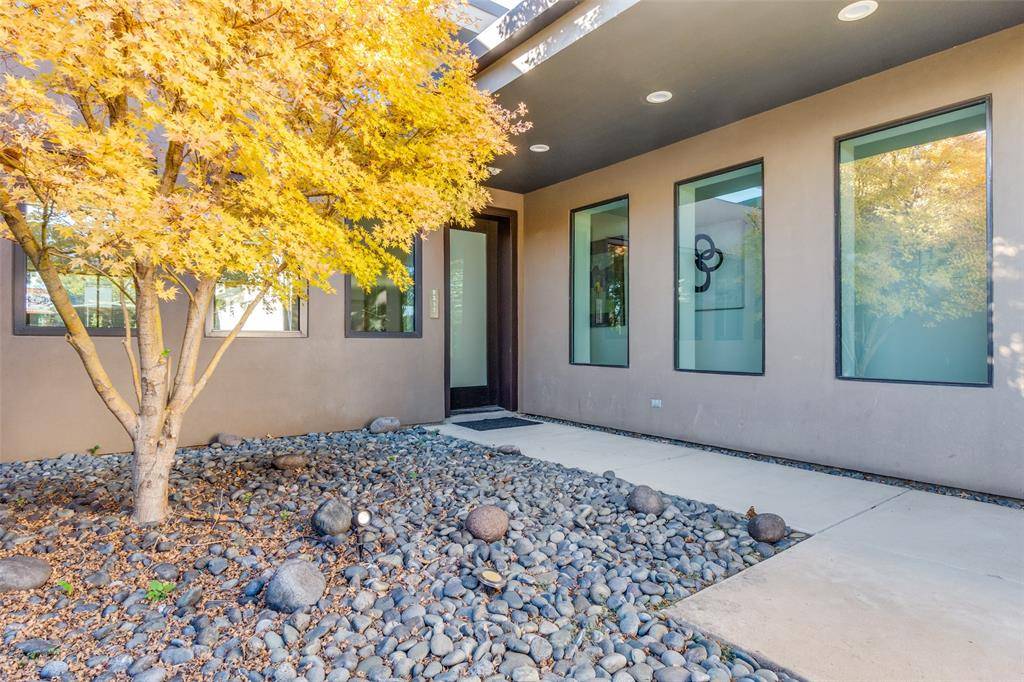 9317 Midway Road, Dallas, TX 75220