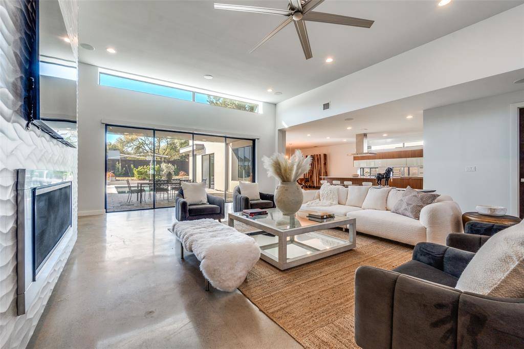 9317 Midway Road, Dallas, TX 75220