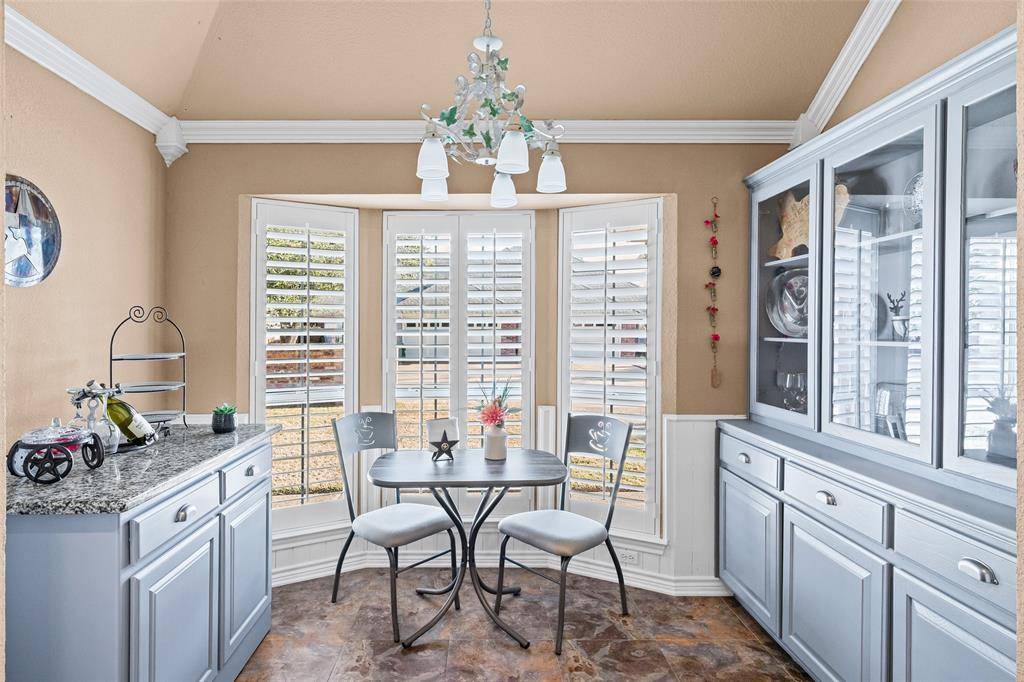 1208 Henard Lane, Granbury, TX 76048