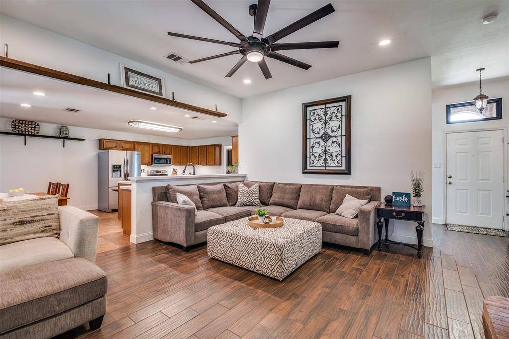 125 Jerome Pr, Fate, TX 75189