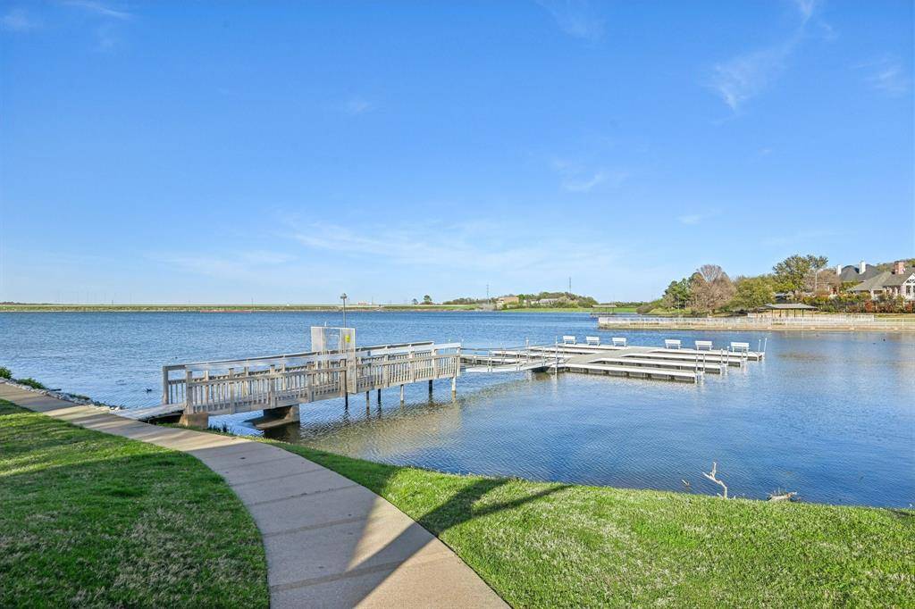 2108 Vista Ridge Court, Arlington, TX 76013