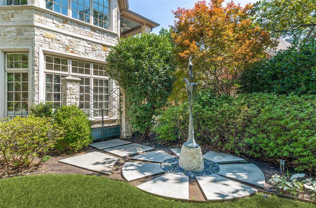 5800 Armstrong Parkway, University Park, TX 75205