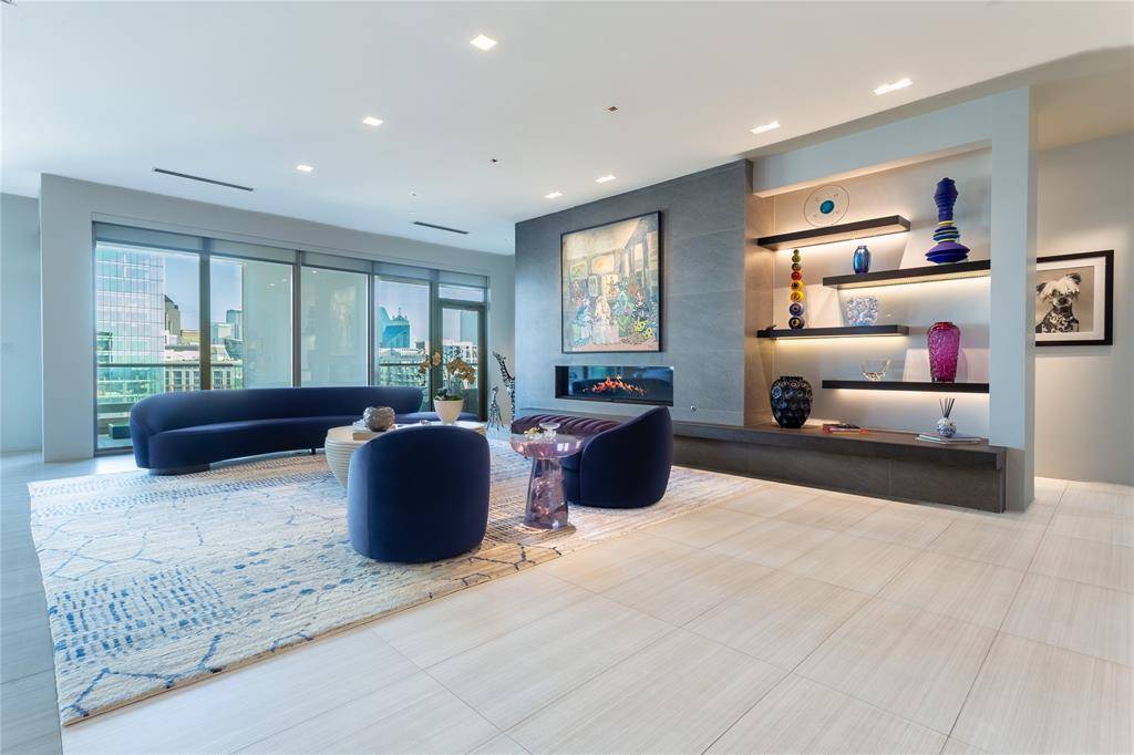 2300 WOLF Street #18A, Dallas, TX 75201