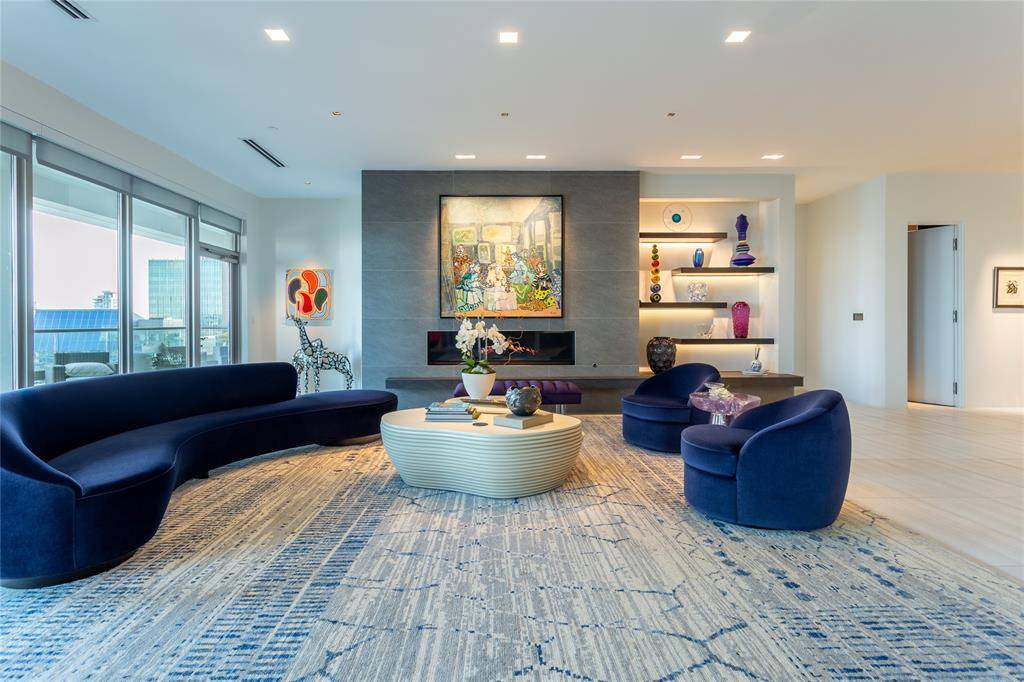 2300 WOLF Street #18A, Dallas, TX 75201