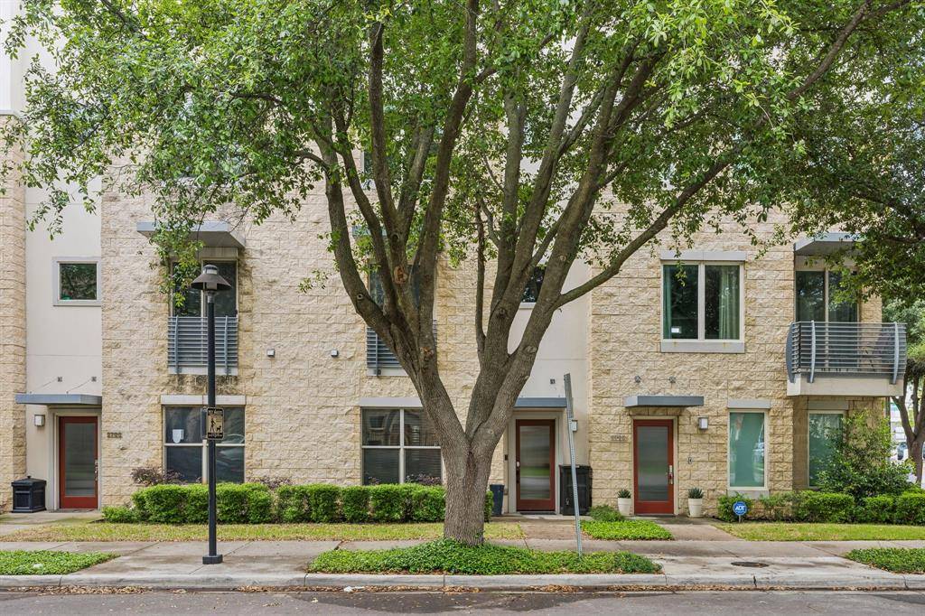 5704 La Vista Drive, Dallas, TX 75206