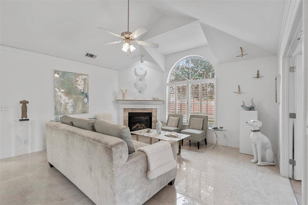 3100 Camellia Rose Drive #110, Fort Worth, TX 76116