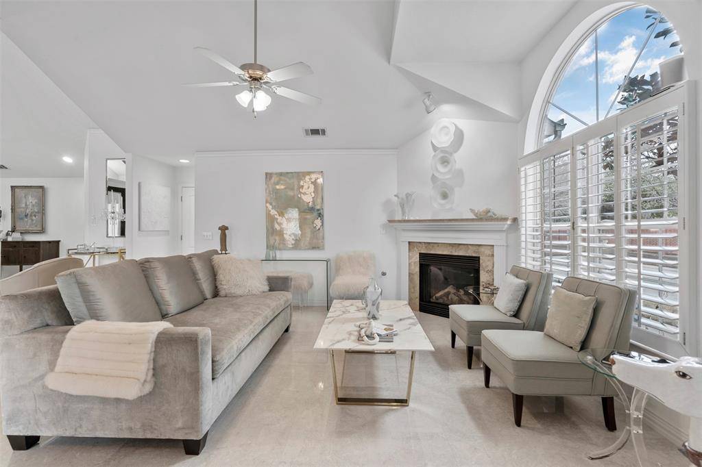 3100 Camellia Rose Drive #110, Fort Worth, TX 76116