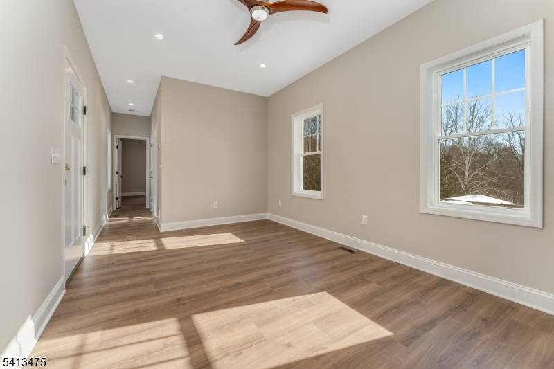 48 Northwood Dr, High Bridge Boro, NJ 08829