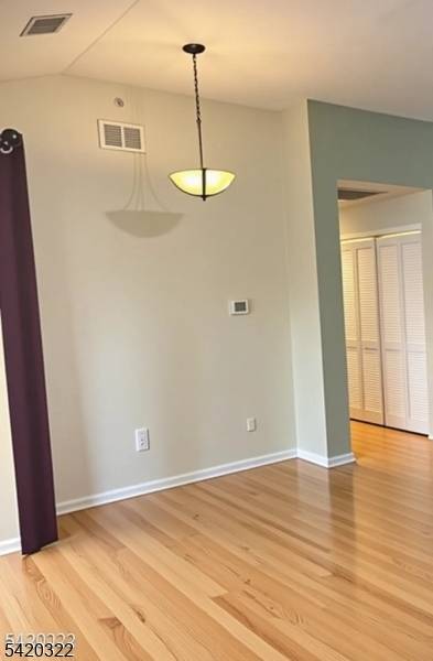 692 Honeybrook Cir #692, Lopatcong Twp., NJ 08886