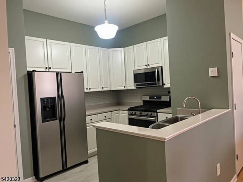 692 Honeybrook Cir #692, Lopatcong Twp., NJ 08886