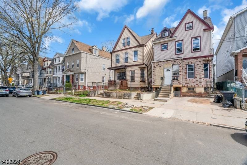 91 Oraton St, Newark City, NJ 07104