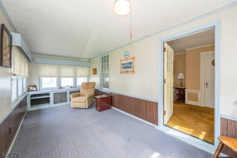 11 Oak Grove Rd, Caldwell Boro Twp., NJ 07006