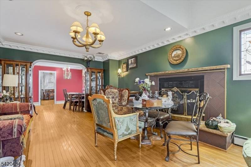 12-17 Roosevelt Pl, Fair Lawn Boro, NJ 07410