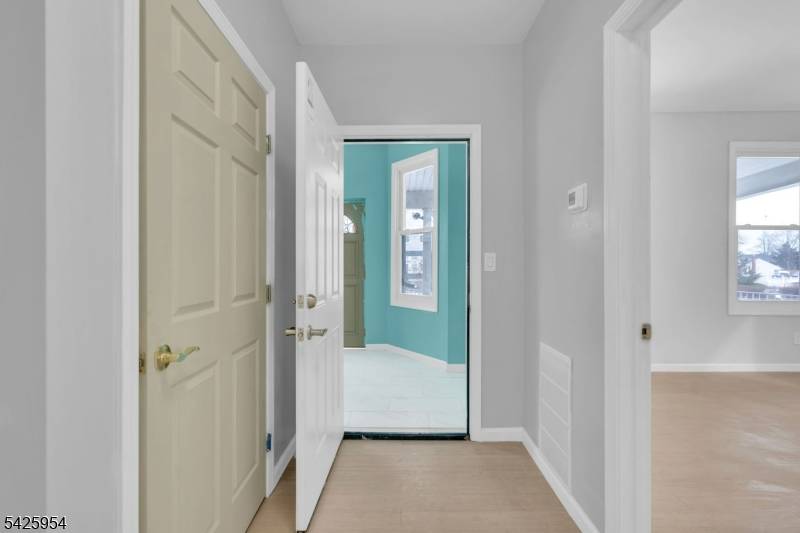 123 Dodd St #1, East Orange City, NJ 07017