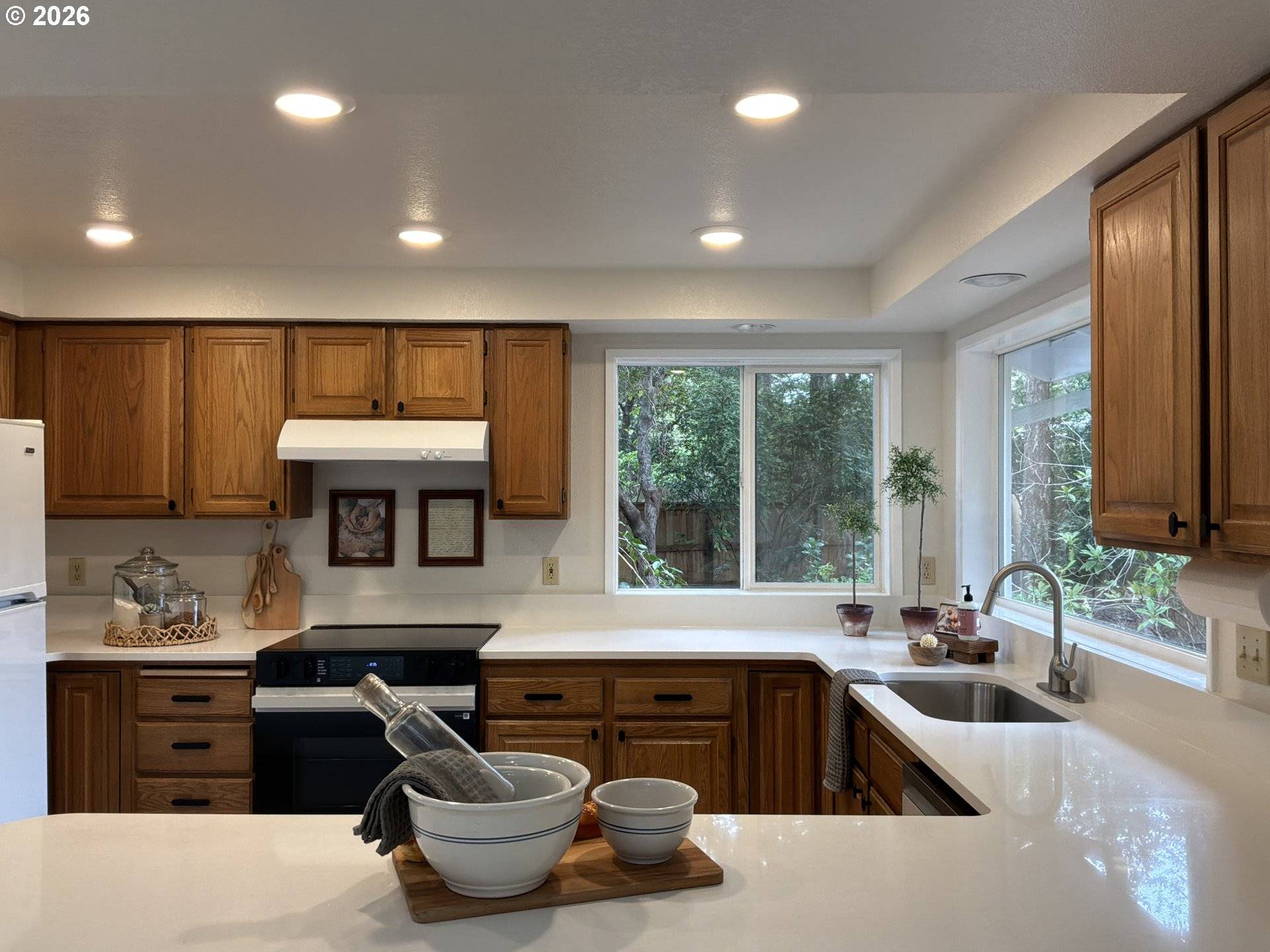 2372 S 22ND CT, Florence, OR 97439