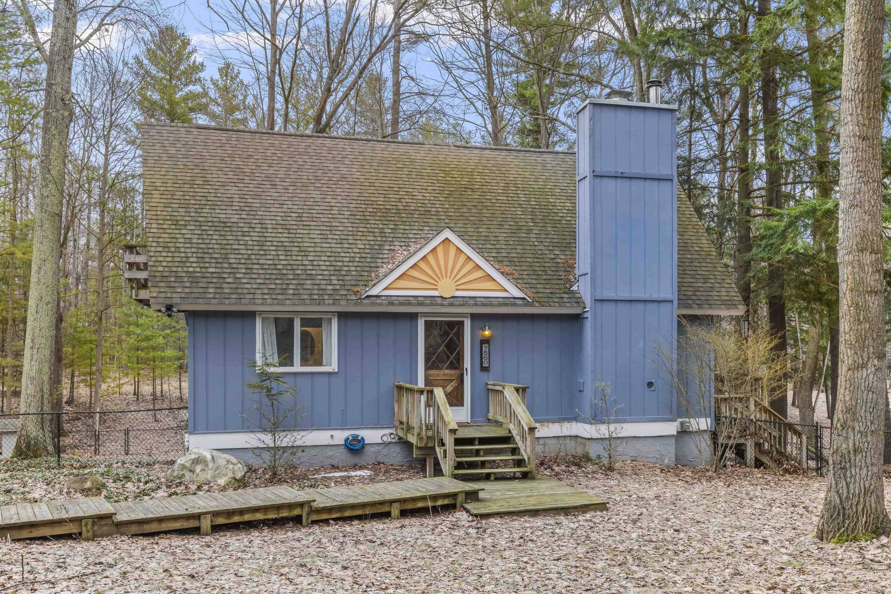 7560 Peaceful Valley RD, Acme Twp, MI 49690