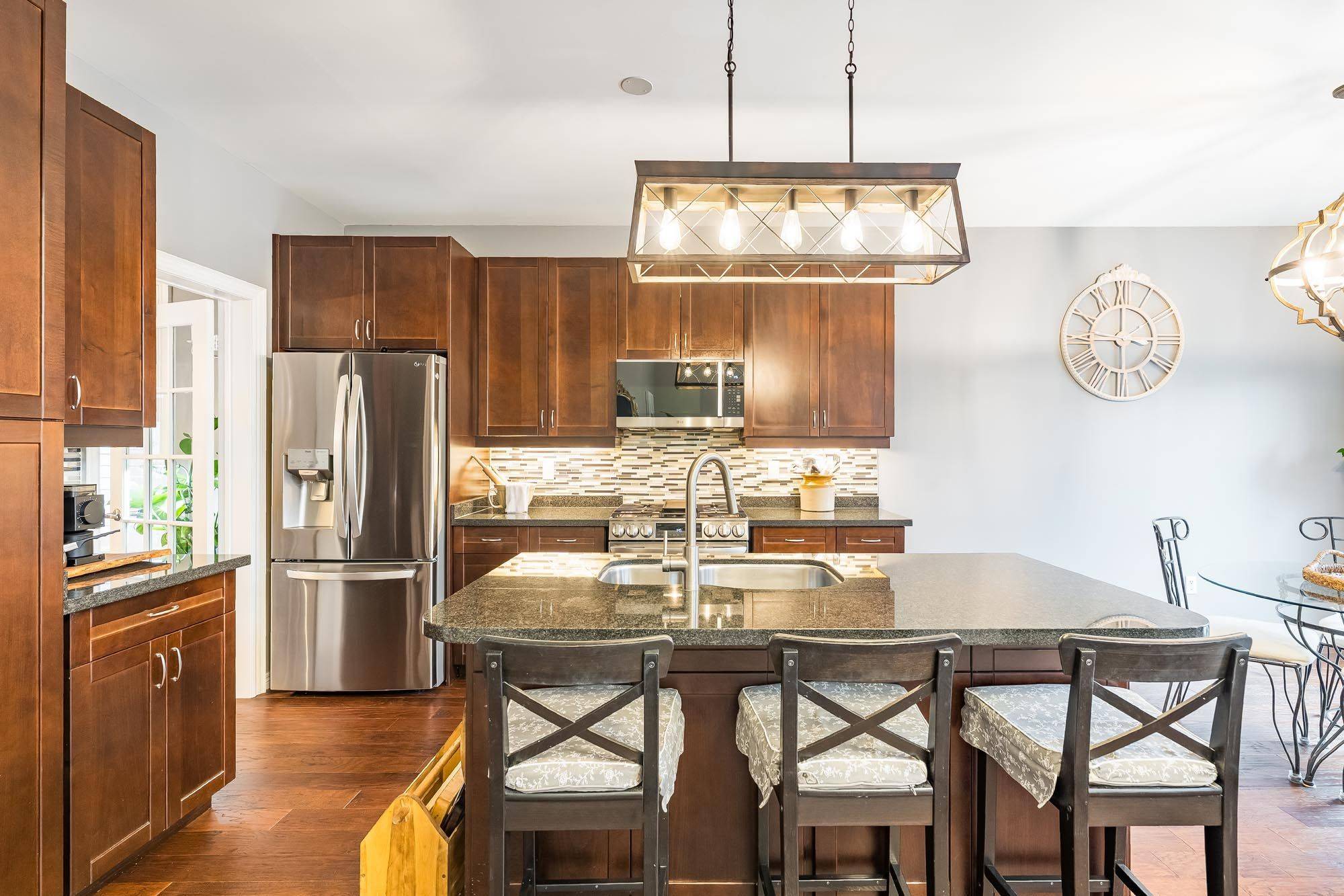 64 Milligan ST, Bradford West Gwillimbury, ON L3Z 0A5