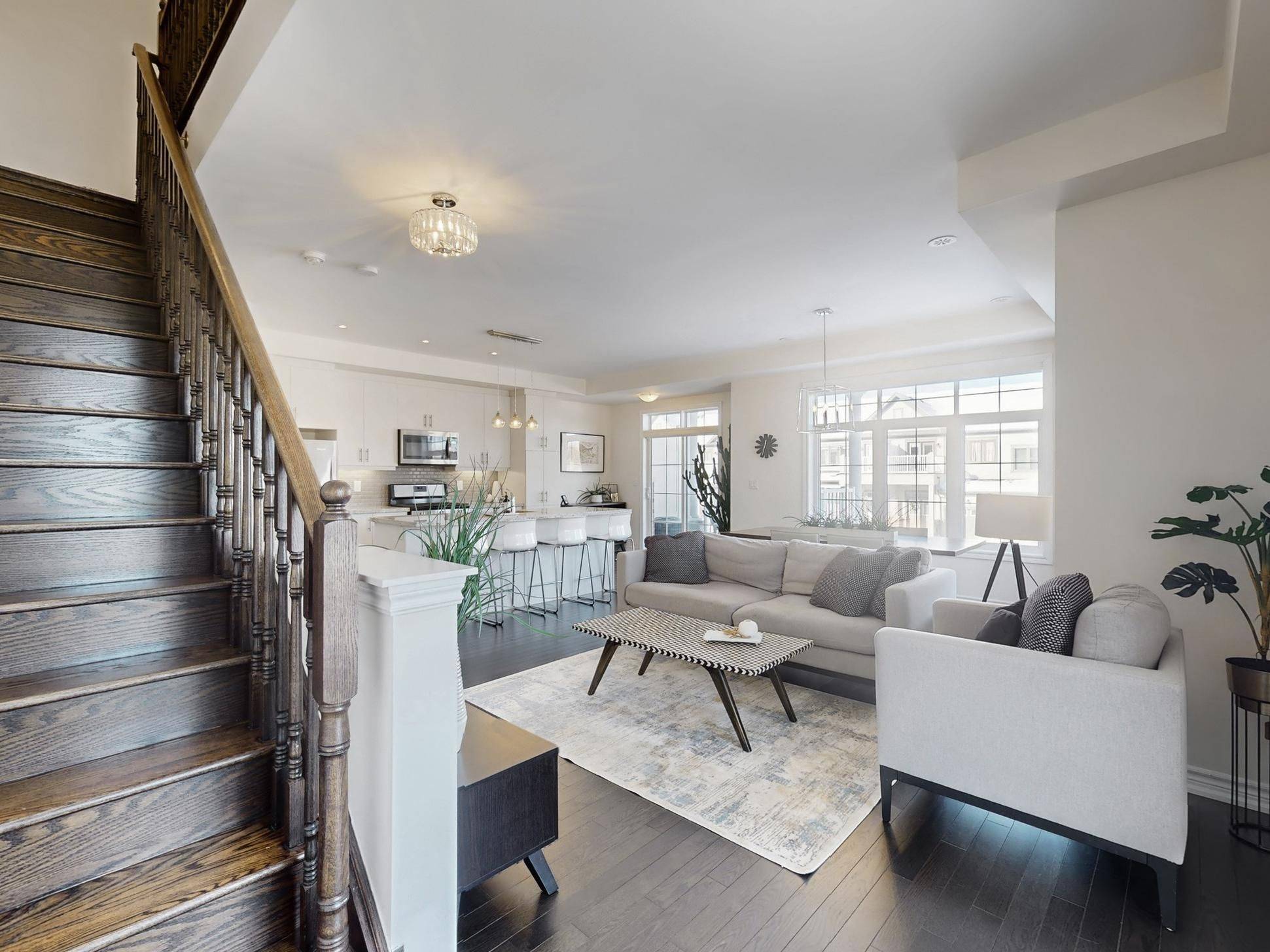 53 Blackpool LN, East Gwillimbury, ON L9N 0R7