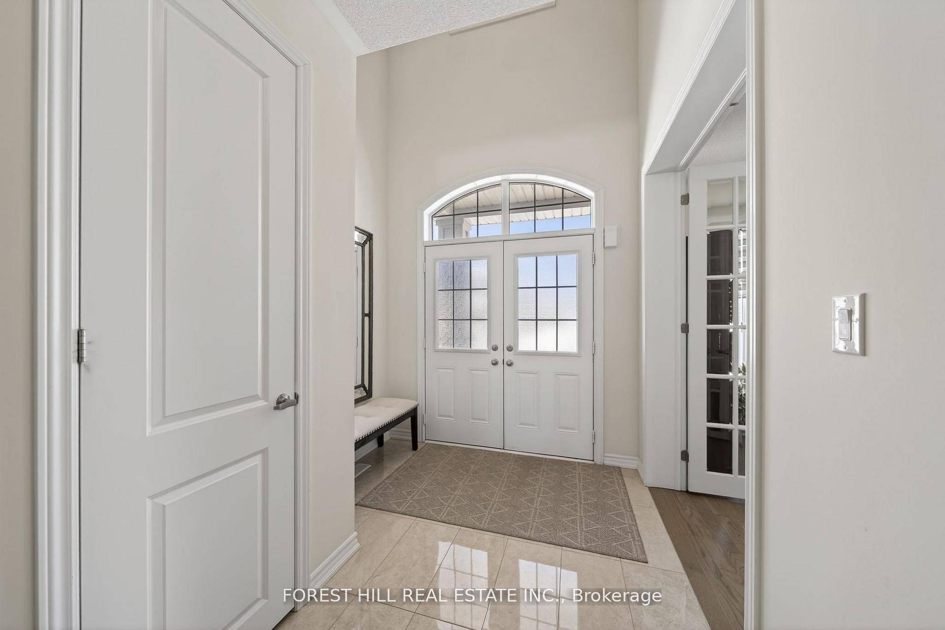 37 Rugman CRES, Springwater, ON L9X 2A2