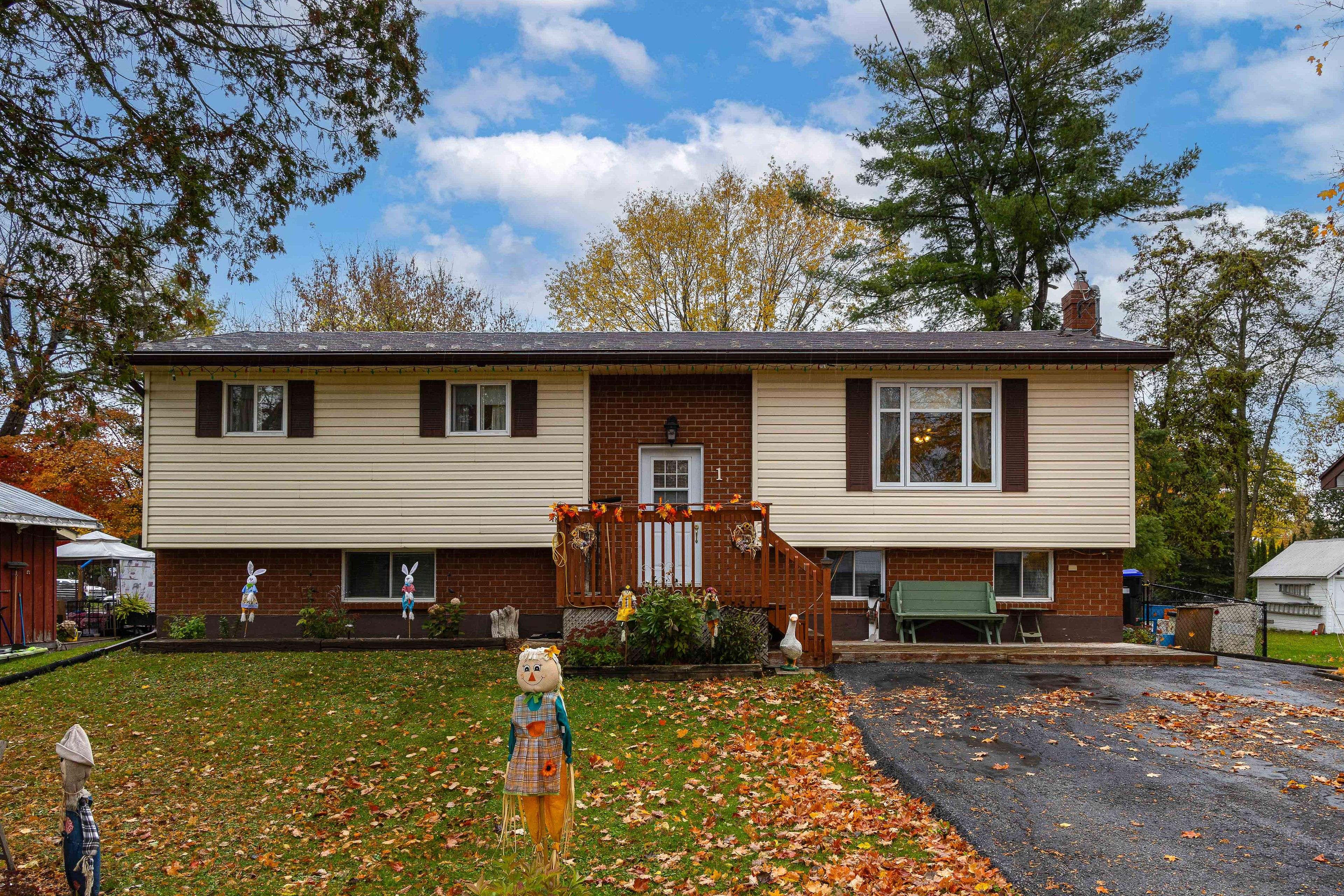 1 Bush ST, Severn, ON L0K 1E0