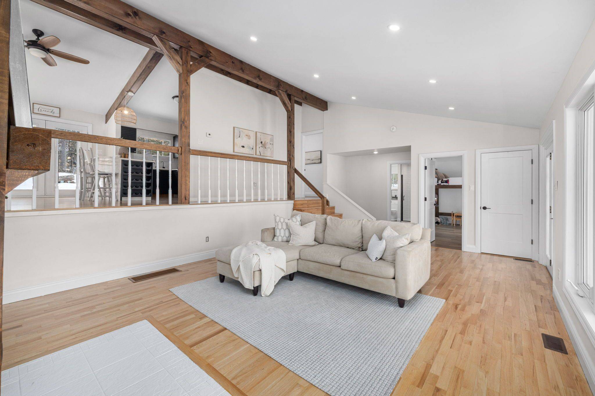 9 Skebo LN, Horton, ON K7V 3Z8