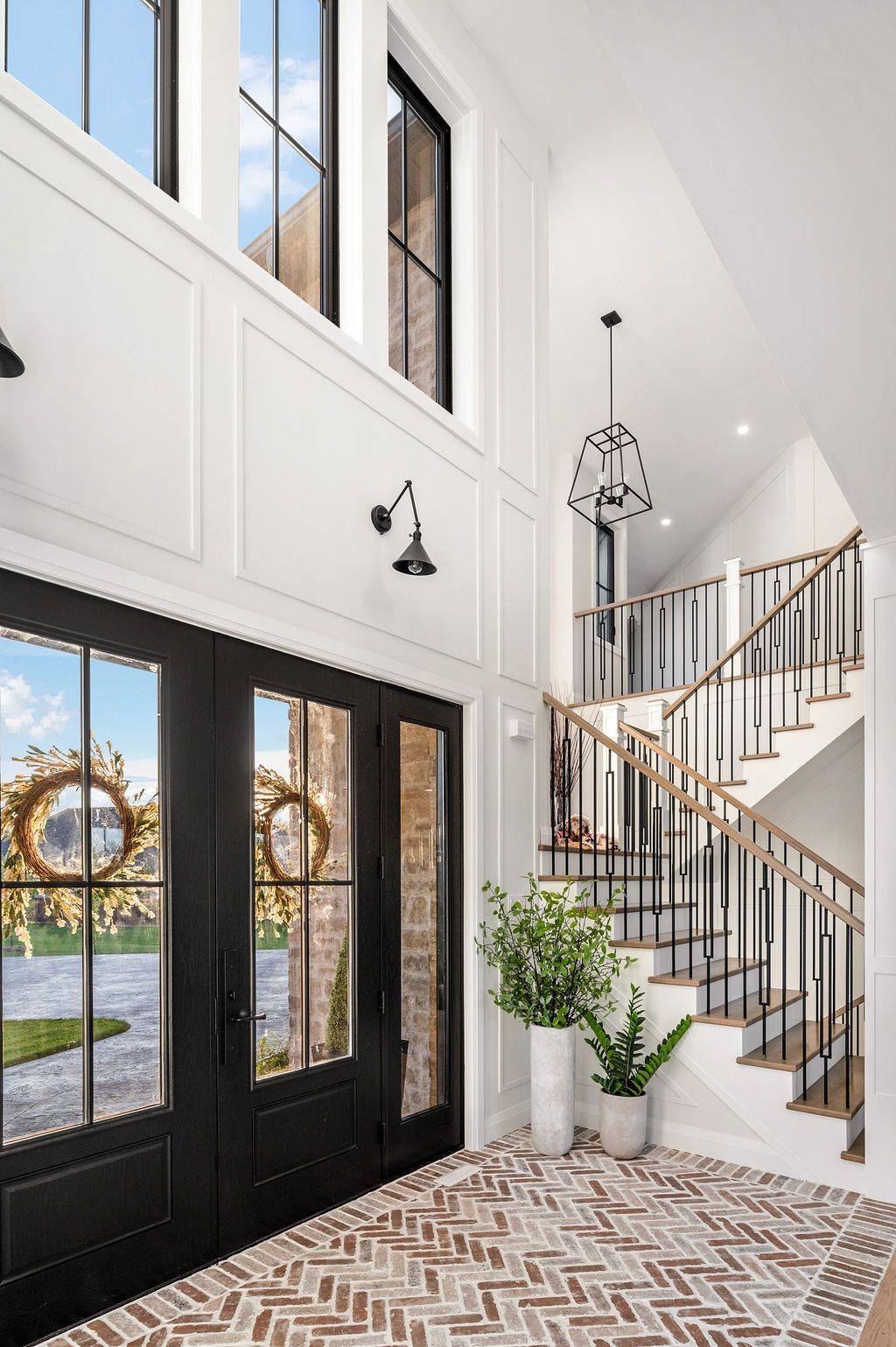 9861 Glendon DR #202, Middlesex Centre, ON N0L 1R0