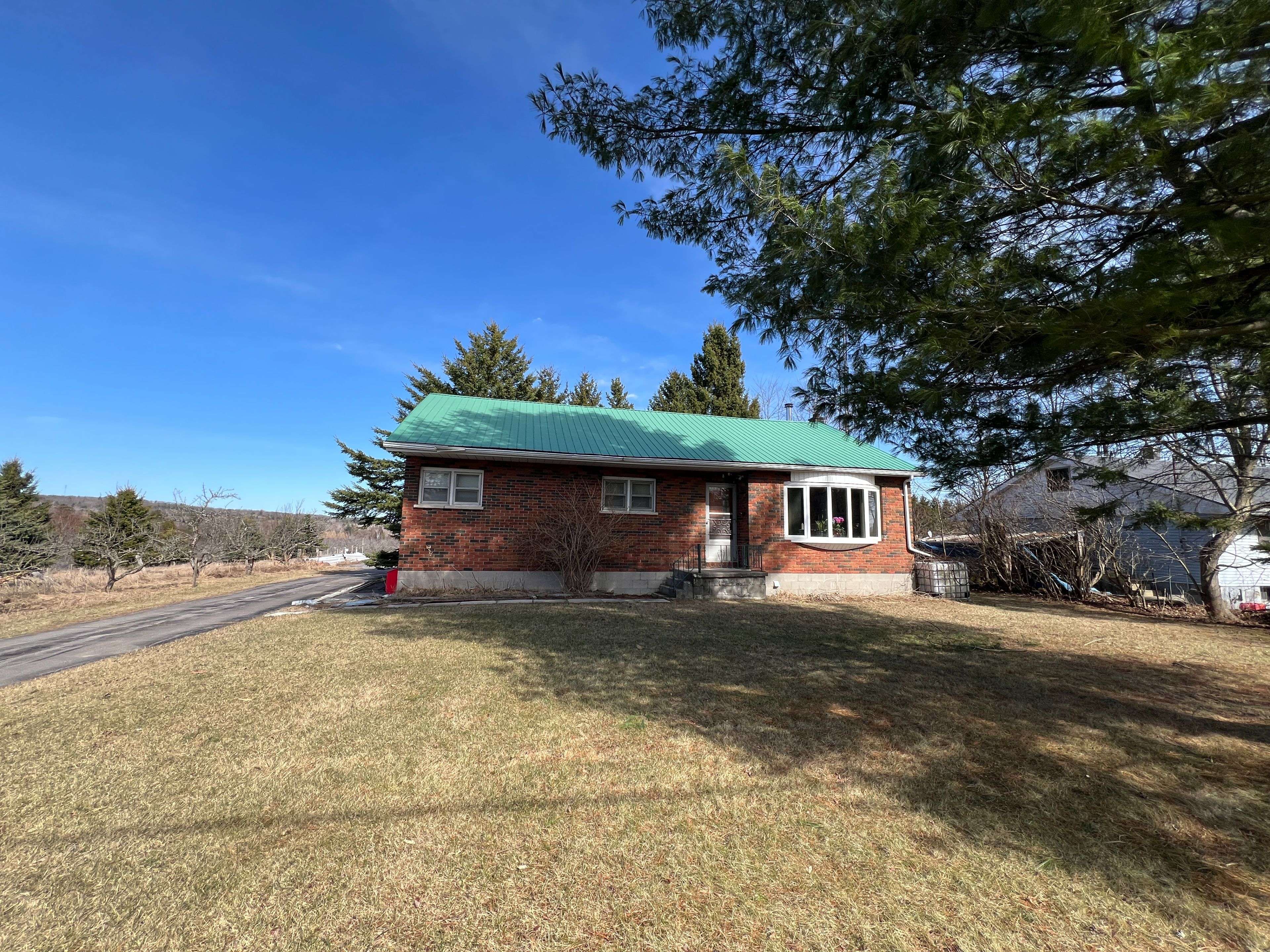 273 Peters RD, Cramahe, ON K0K 1S0
