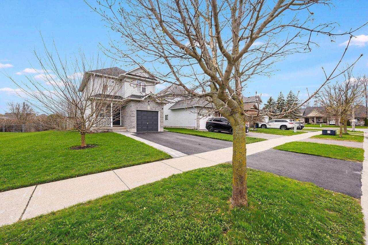 255 Hilltop DR, North Dumfries, ON N0B 1E0