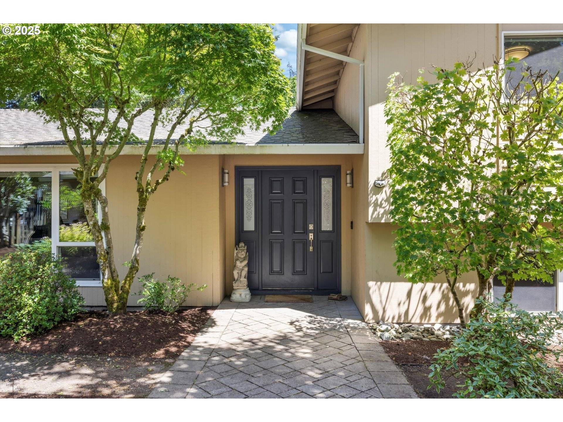 17810 SARAH HILL LN, Lake Oswego, OR 97035