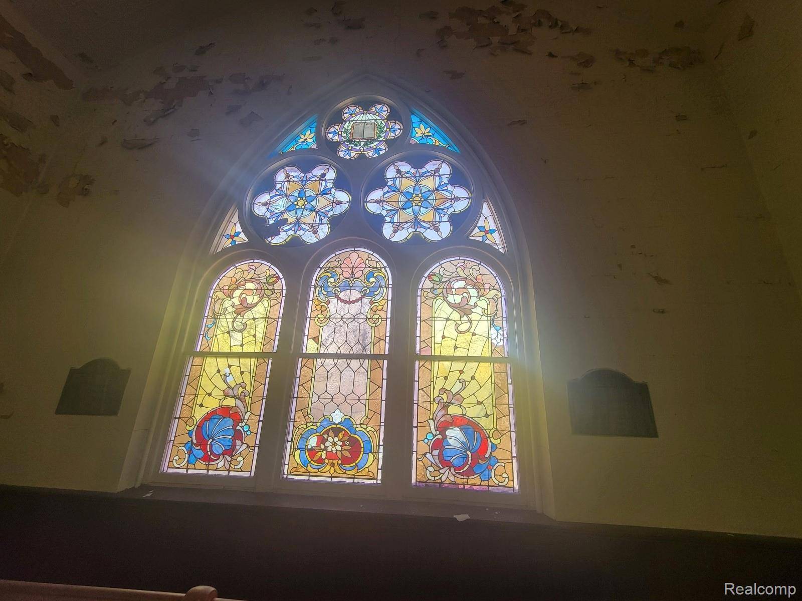 349 N Monroe ST, Lapeer, MI 48446