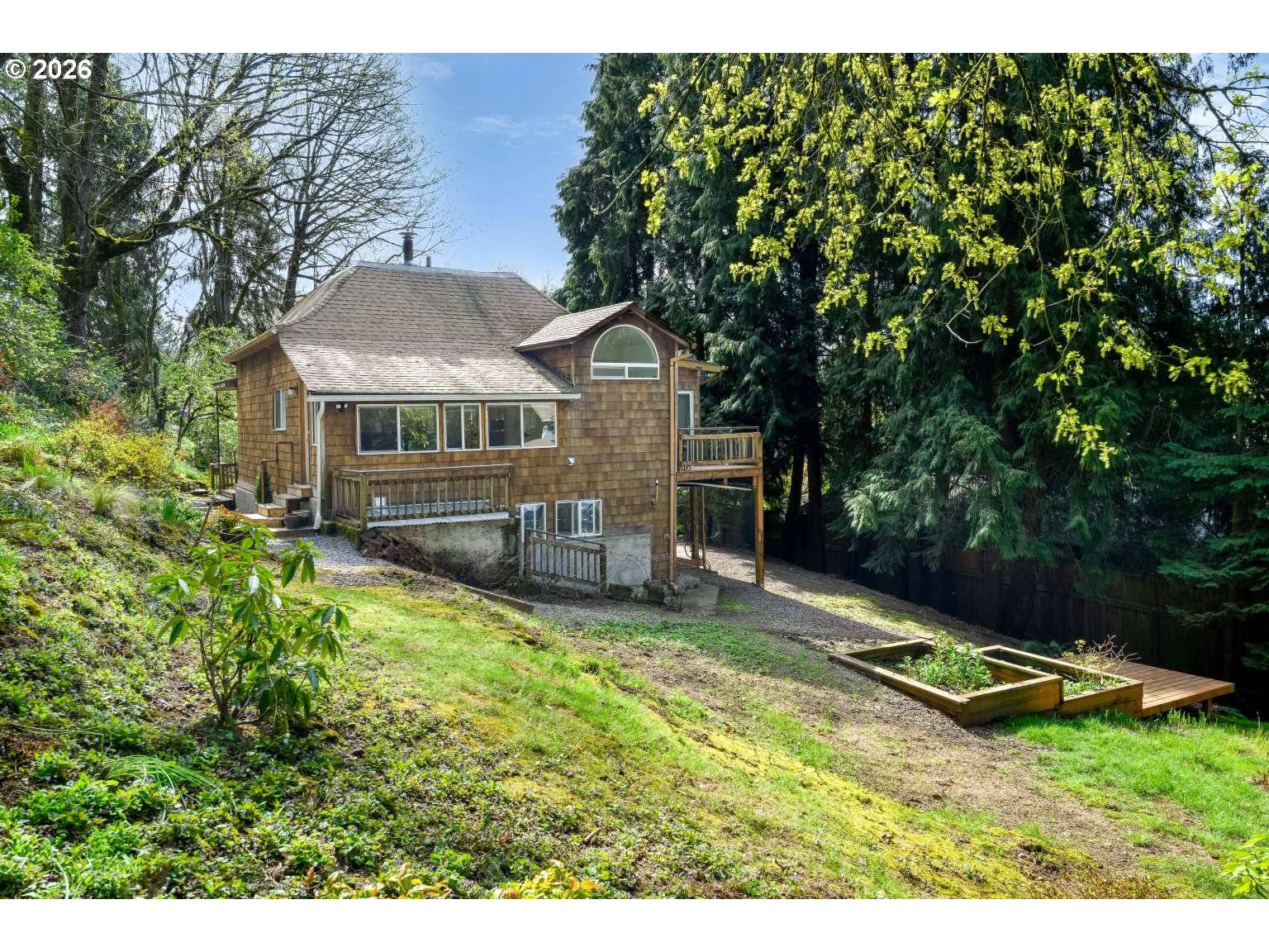 1511 JQ ADAMS ST, Oregon City, OR 97045