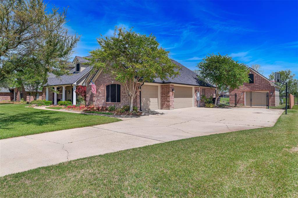 240 Cattail Trail, Benton, LA 71006