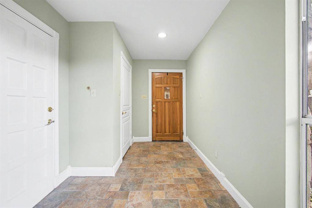 2920 Shady Lake Circle, Carrollton, TX 75006