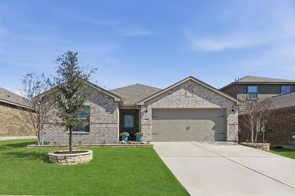 168 Bovine Drive, Newark, TX 76071