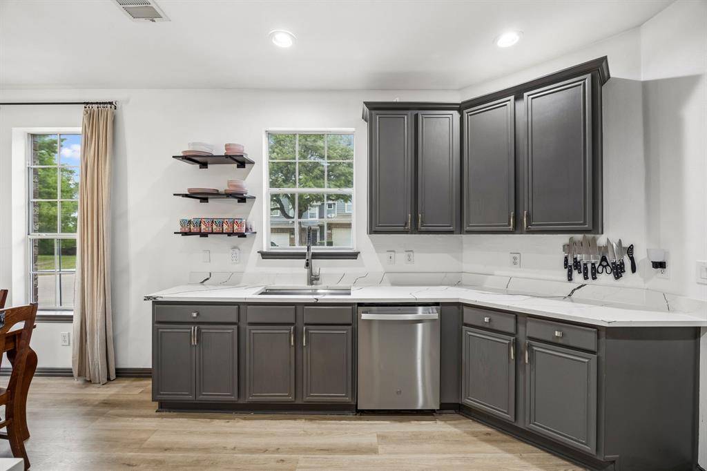 10032 Castlewood Drive, Plano, TX 75025