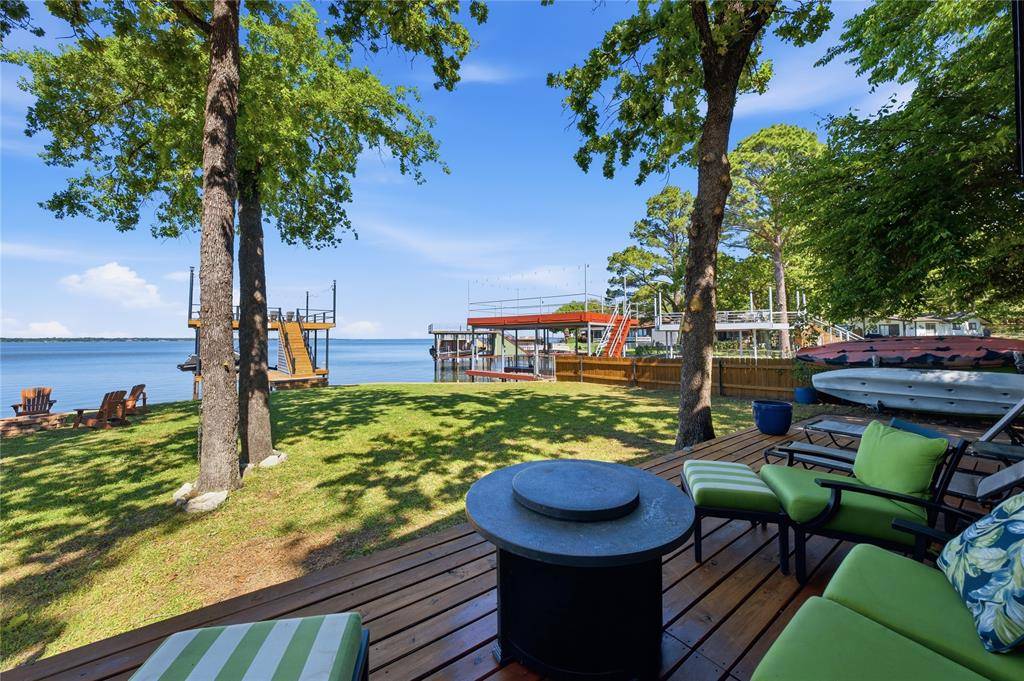 136 Harbor Drive, Gun Barrel City, TX 75156