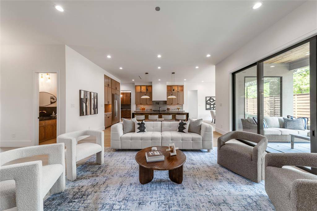 2623 Danny Lane, Farmers Branch, TX 75234