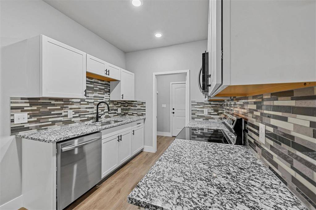 6147 Shawnee Drive, Mabank, TX 75156